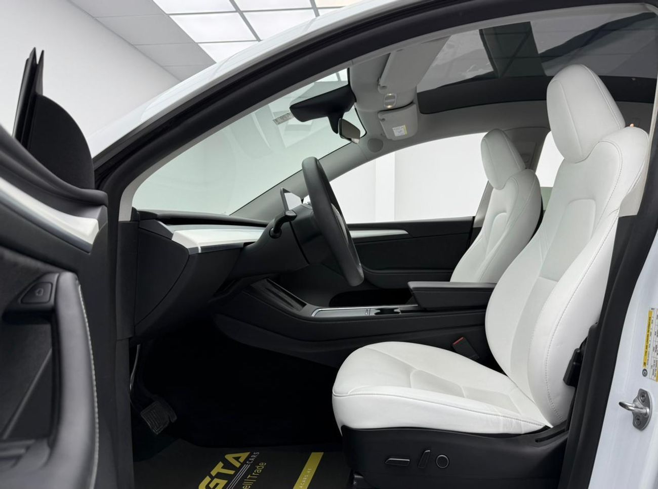 تسلا موديل Y Long Range (AWD) 2023 Tesla Model Y Long Range, 2027 Tesla Warranty, Full Tesla Service History, Ful