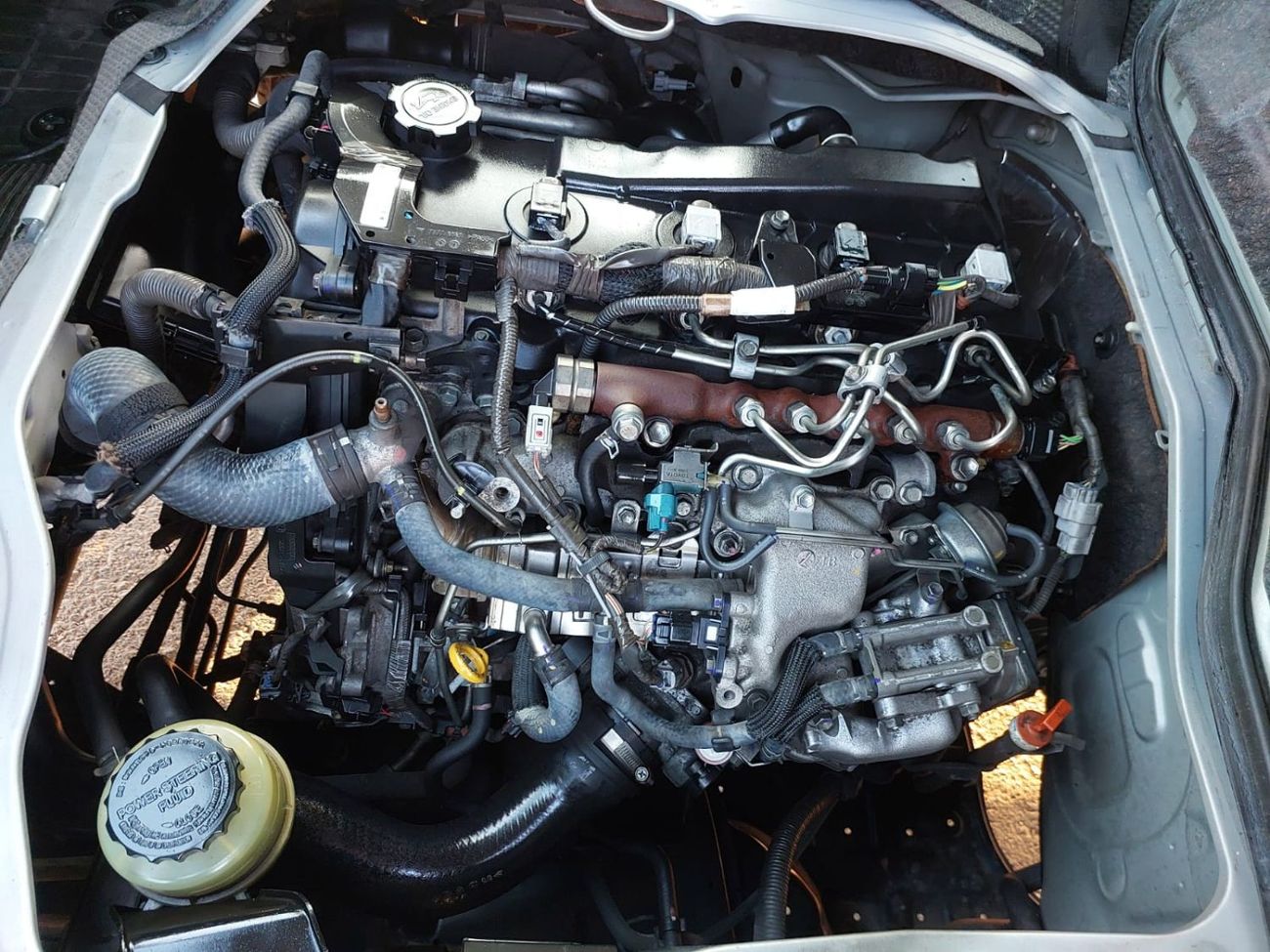 Toyota Hiace TOYOTA HIACE VAN RHD 2013 MODEL 3.0 L DIESEL AUTOMATIC(PM11266)