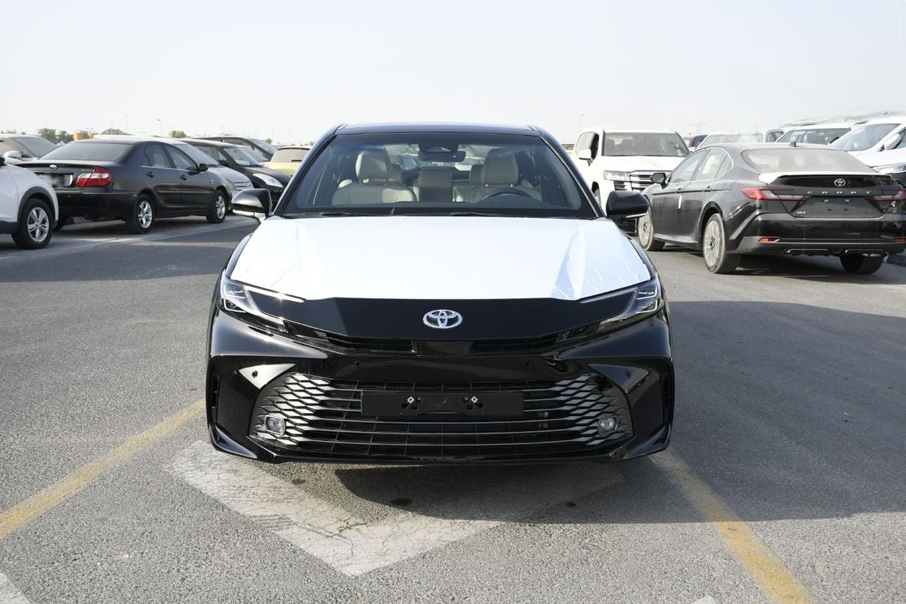 Toyota Camry GLE 2.5L PETROL (READY STOCK)