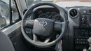 Toyota Land Cruiser 70 4.0L. V6. A/T