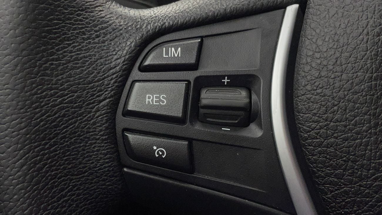 بي أم دبليو 120i EXECUTIVE 2 | بدون دفعة مقدمة | اختبار القيادة في المنزل