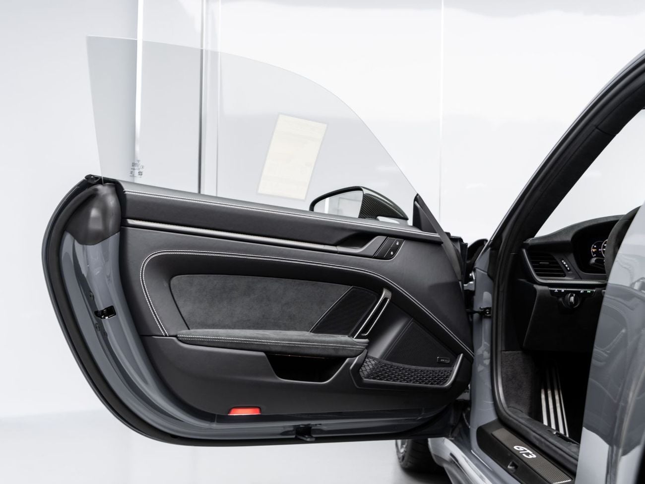 بورش 911 GT3 BUY NOW, PAY 2027 | THE BLACKLINE STANDARD | Weissach, PCCB, Magnesium Wheels, 2028 Porsche Warranty