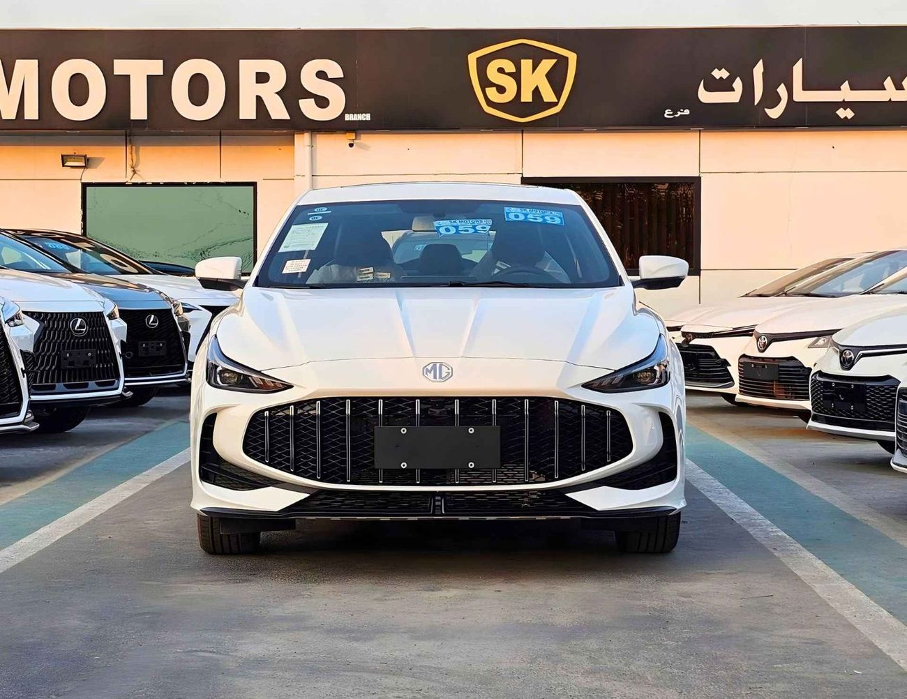 أم جي 5 180DVVT LUXURY / 1.5L PETROL / SUNROOF / LEATHER SEATS / FRONT & REAR CAMERA / CODE#MG5GF