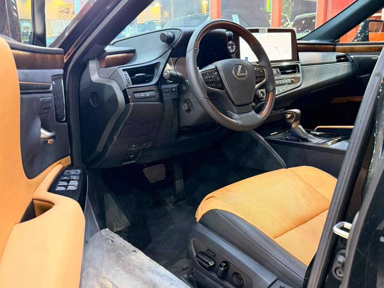 Lexus ES350 PLATINUM