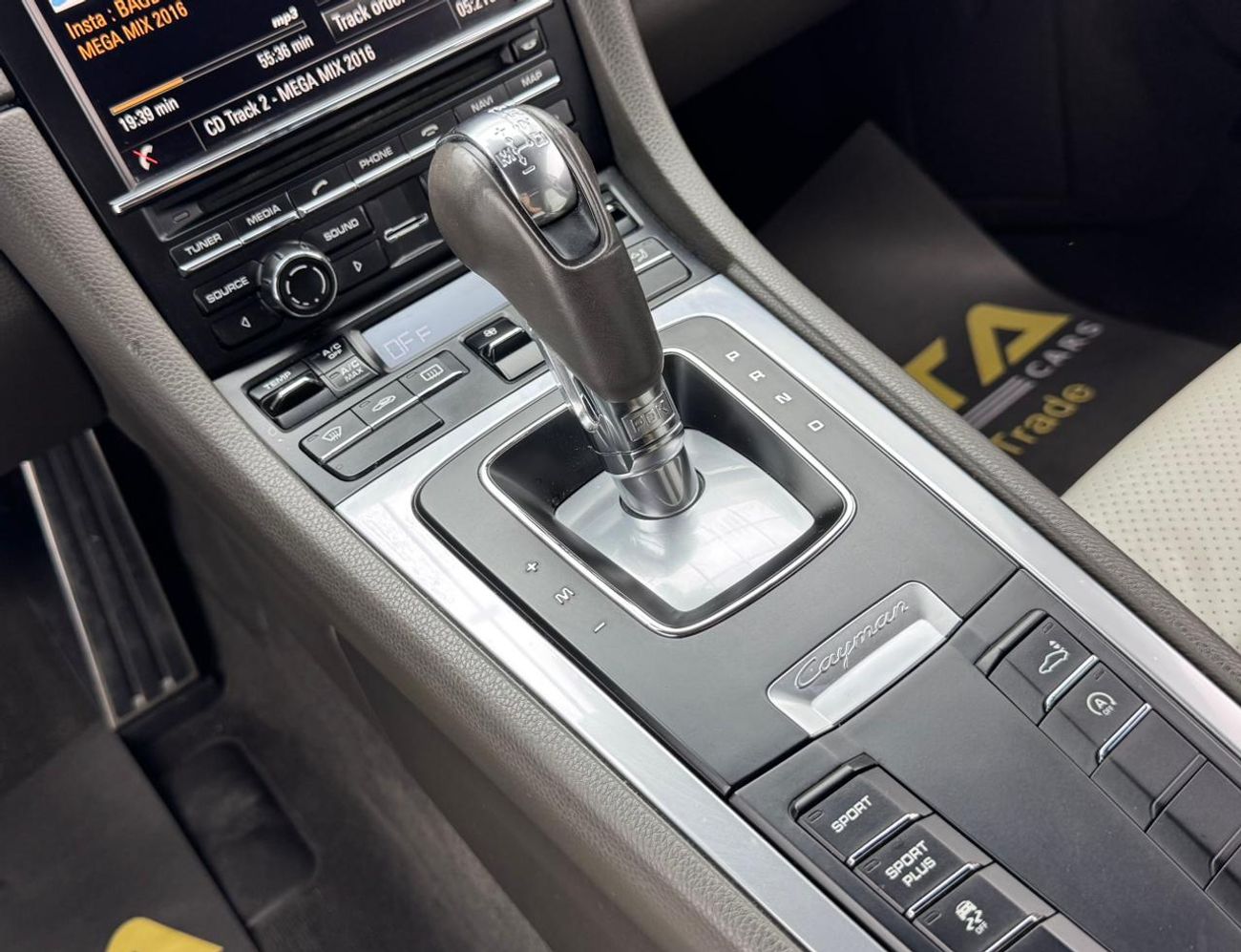 Porsche Cayman Std 2.7L 2015 Porsche Cayman, Service History, Excellent Condition, GCC