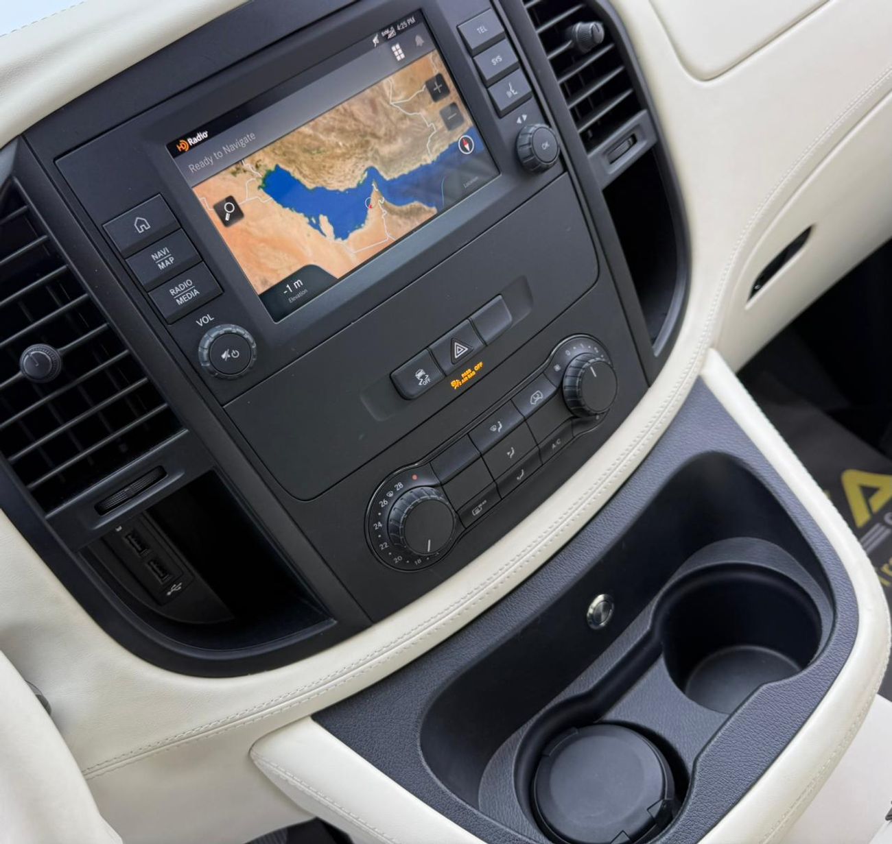 مرسيدس بنز V 250 2022 Mercedes-Benz V250, 1 Year Warranty Unlimited KM, Excellent Condition