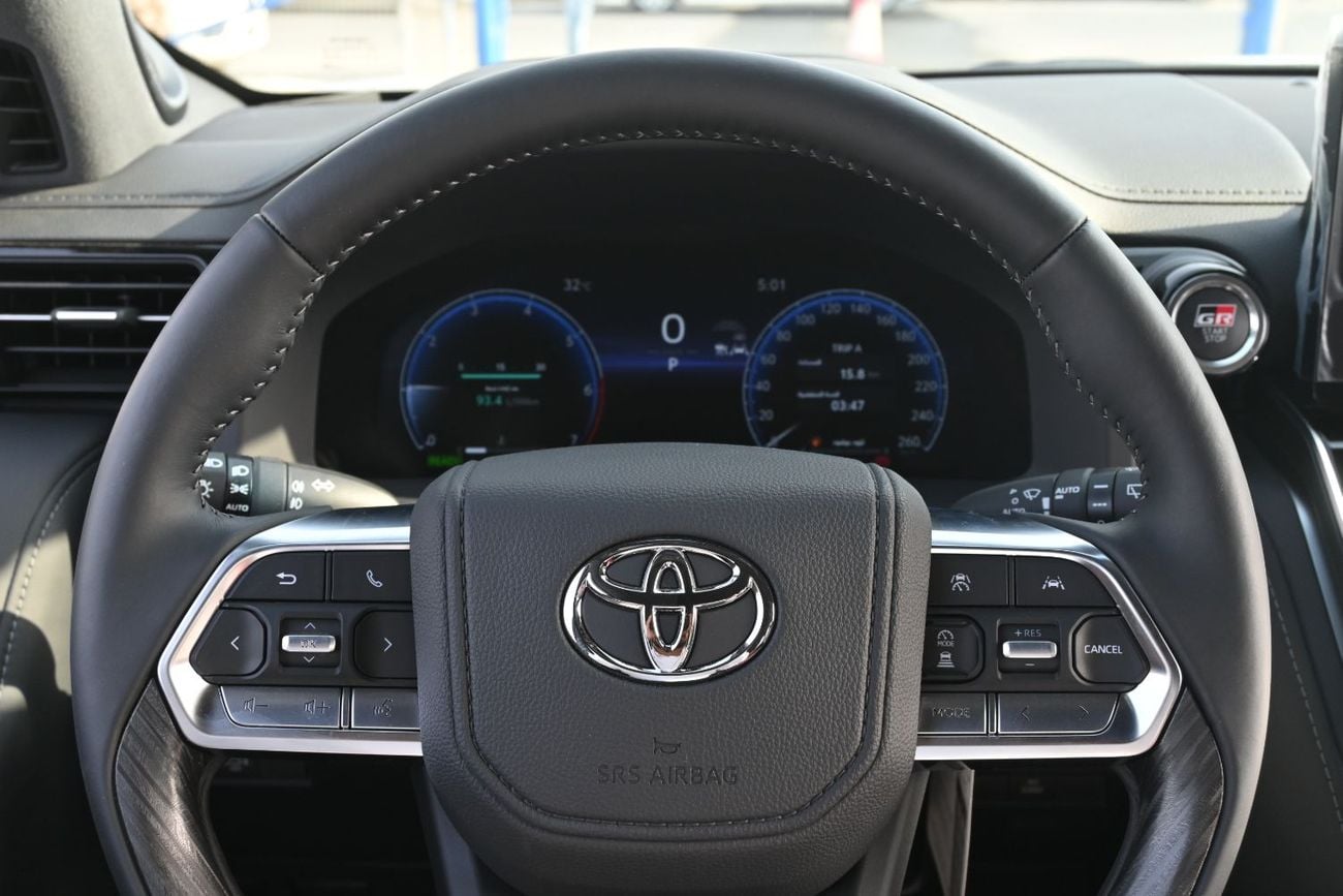 Toyota Land Cruiser GR SPORT 2025 Toyota Land Cruiser GR-Sport Saudi 3.5L Twin Turbo + Hybrid V6 4WD