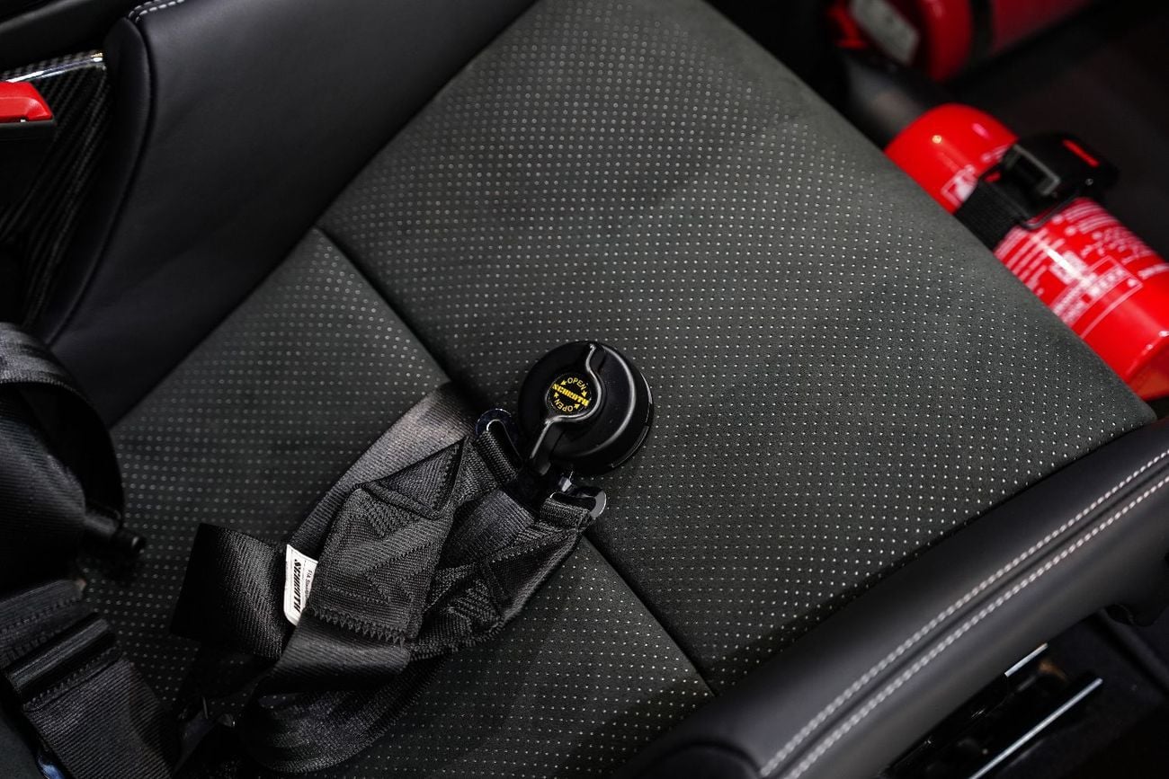 بورش 911 GT3 RS 4.0L (520 HP) Coupe Weissach Pack, Full Carbon, Ceramic Brakes, Dealer Warranty Till 23/02/20