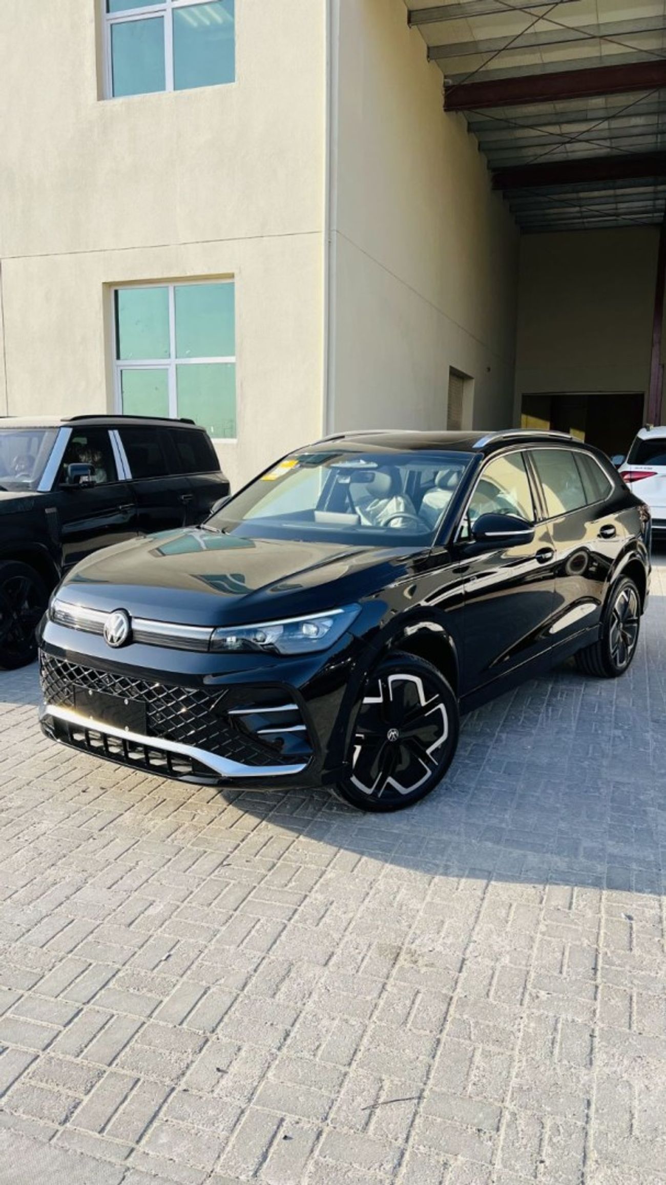 فولكس واجن تيجوان R-Line 2.0L