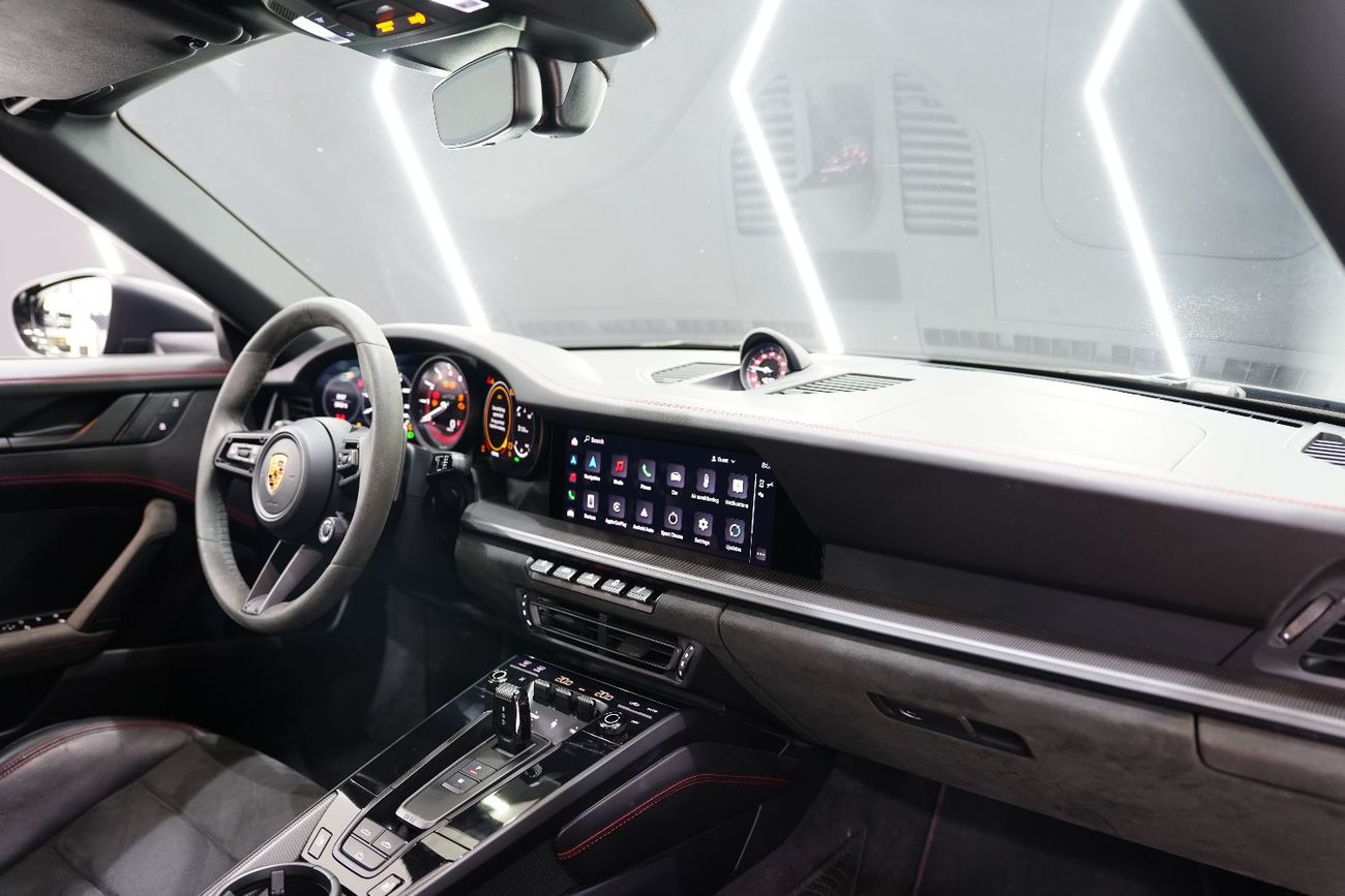 Porsche 911 Carrera GTS 3.0L (450 HP) Convertible Bose Audio, Sport Chrono Package, Al Nabooda Warranty!!