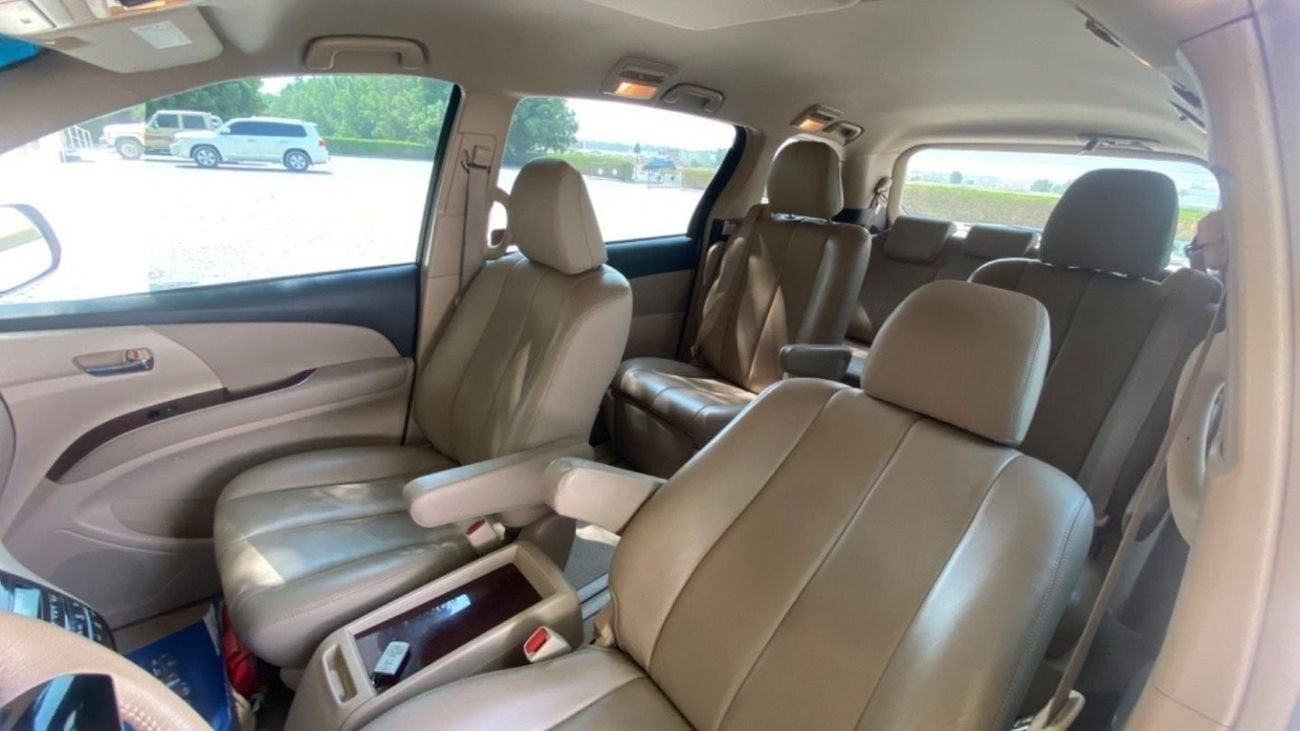 تويوتا بريفيا SE SE Full option