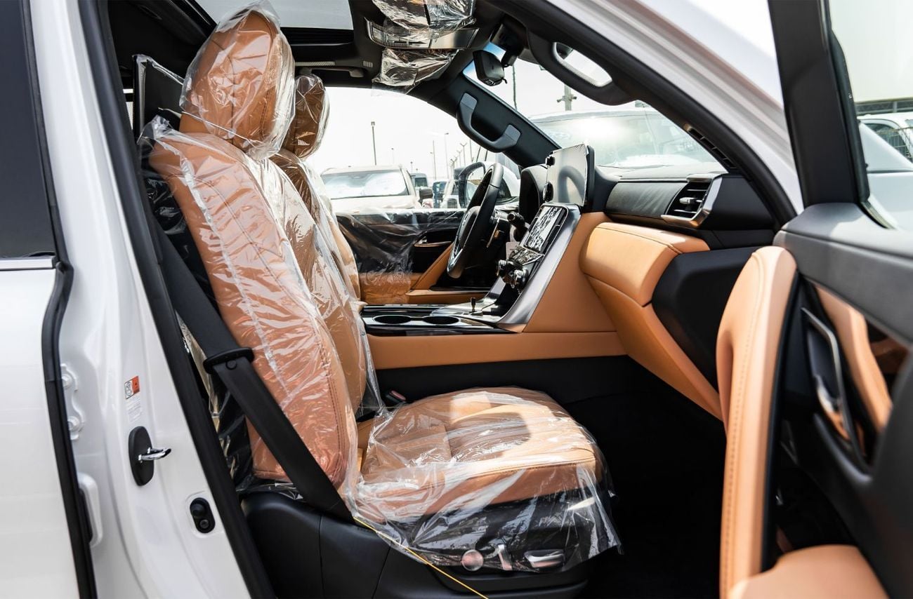 Lexus LX 700h 2026 Lexus LX700h Signature 3.5L AT Hybrid (White-Tan) 7 Seats