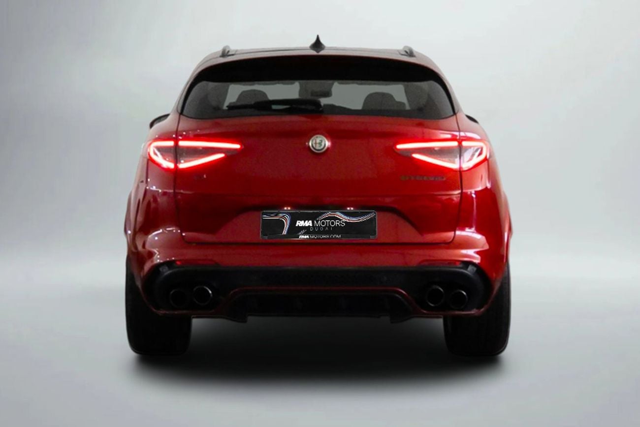 ألفا روميو ستيلفيو QUADRIFOGLIO