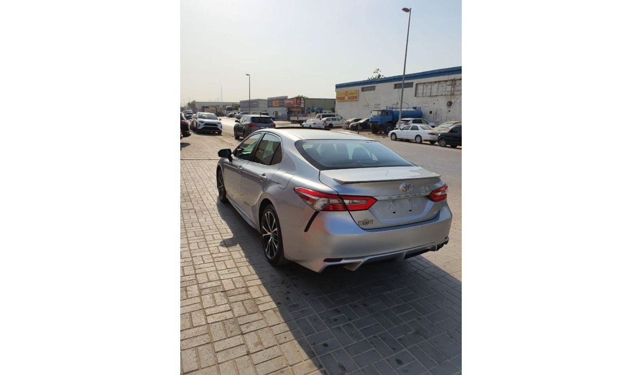 Toyota Camry SE FULL OPTOIN