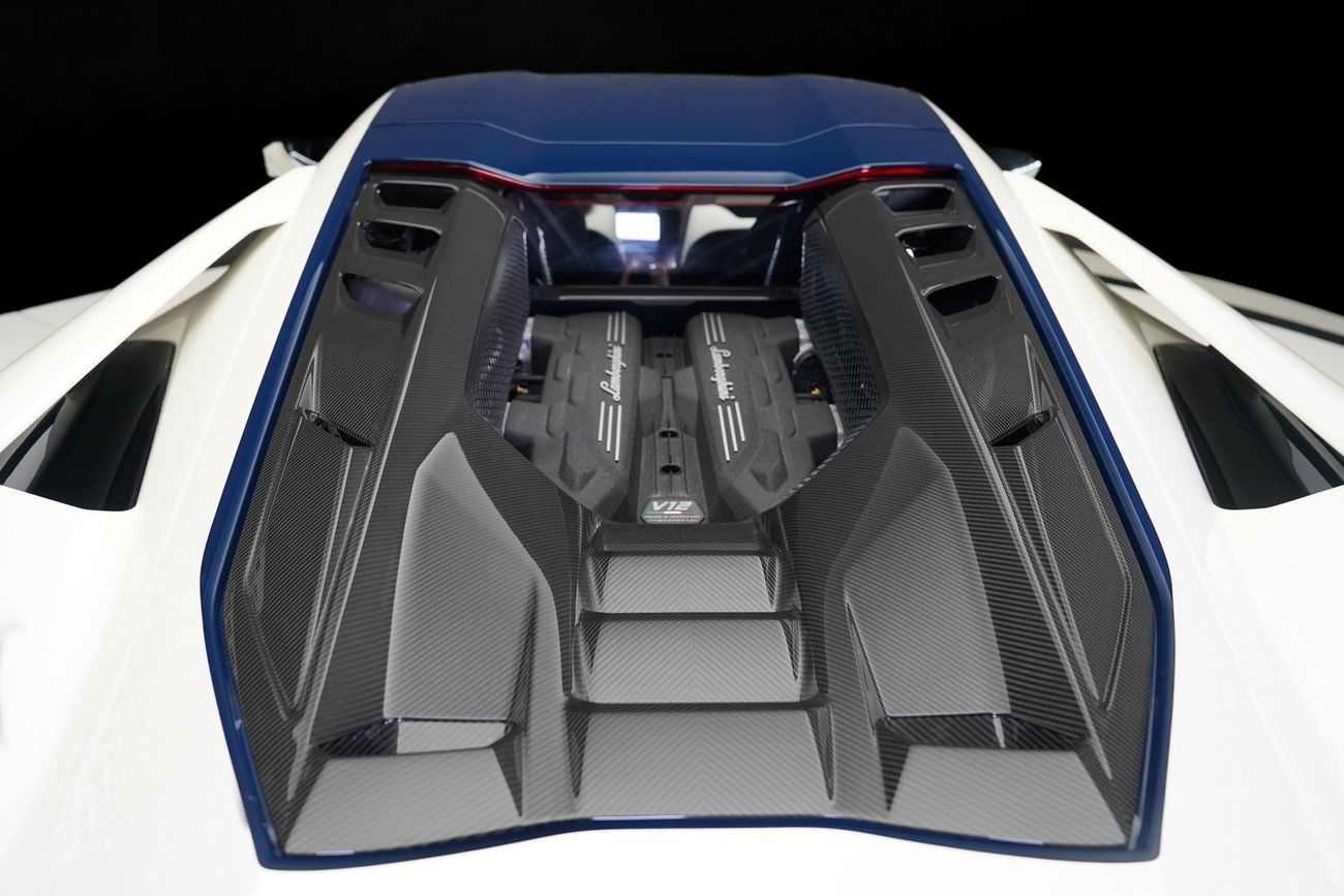 Lamborghini Revuelto 6.5L V12 Hybrid