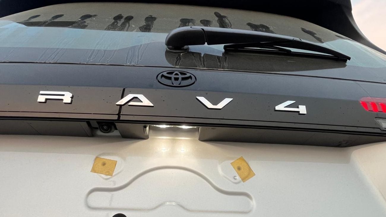 Toyota RAV4 XLE HEV