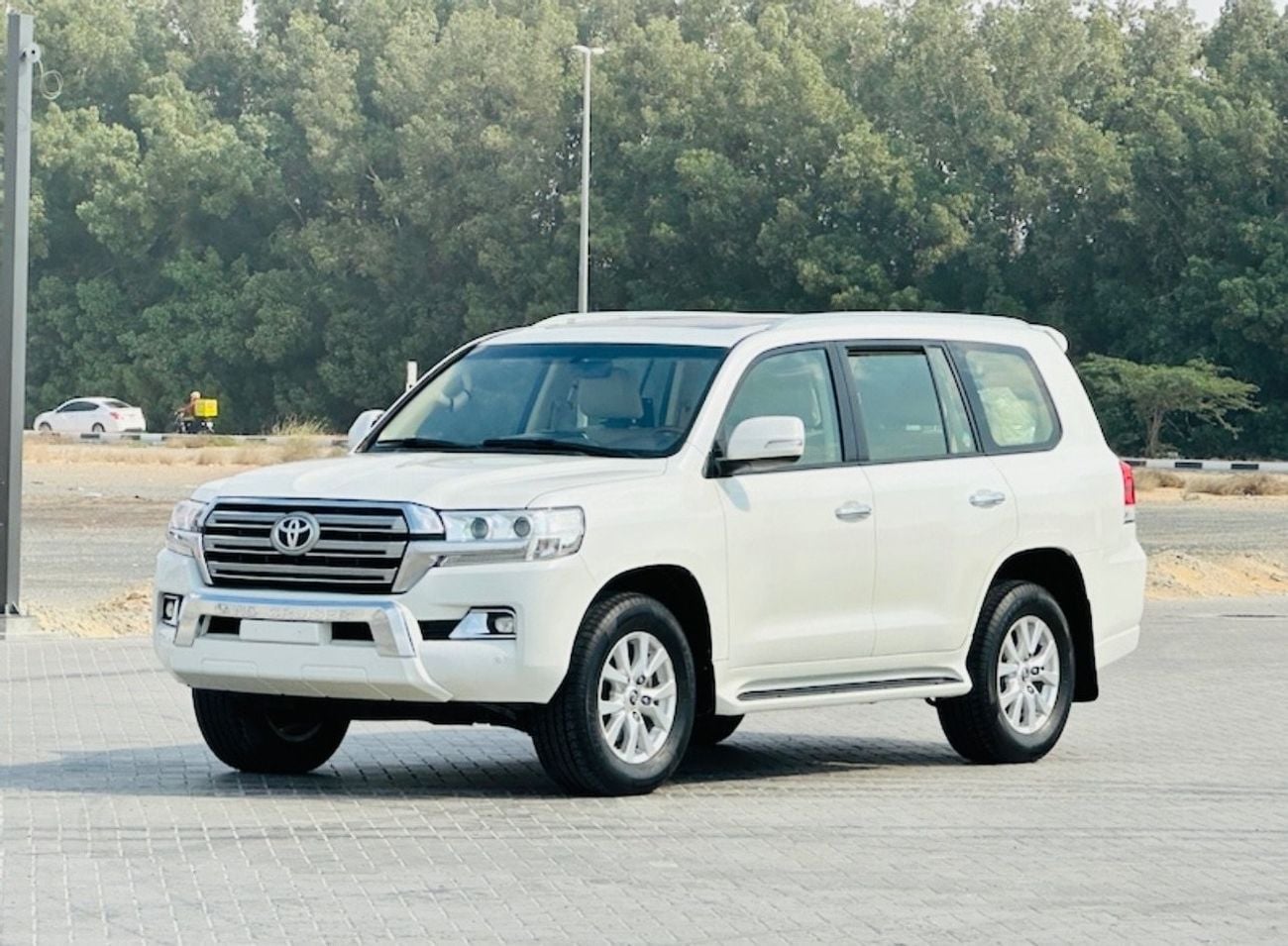تويوتا لاند كروزر GXR Toyota Land Cruiser 2017 model v6 full option