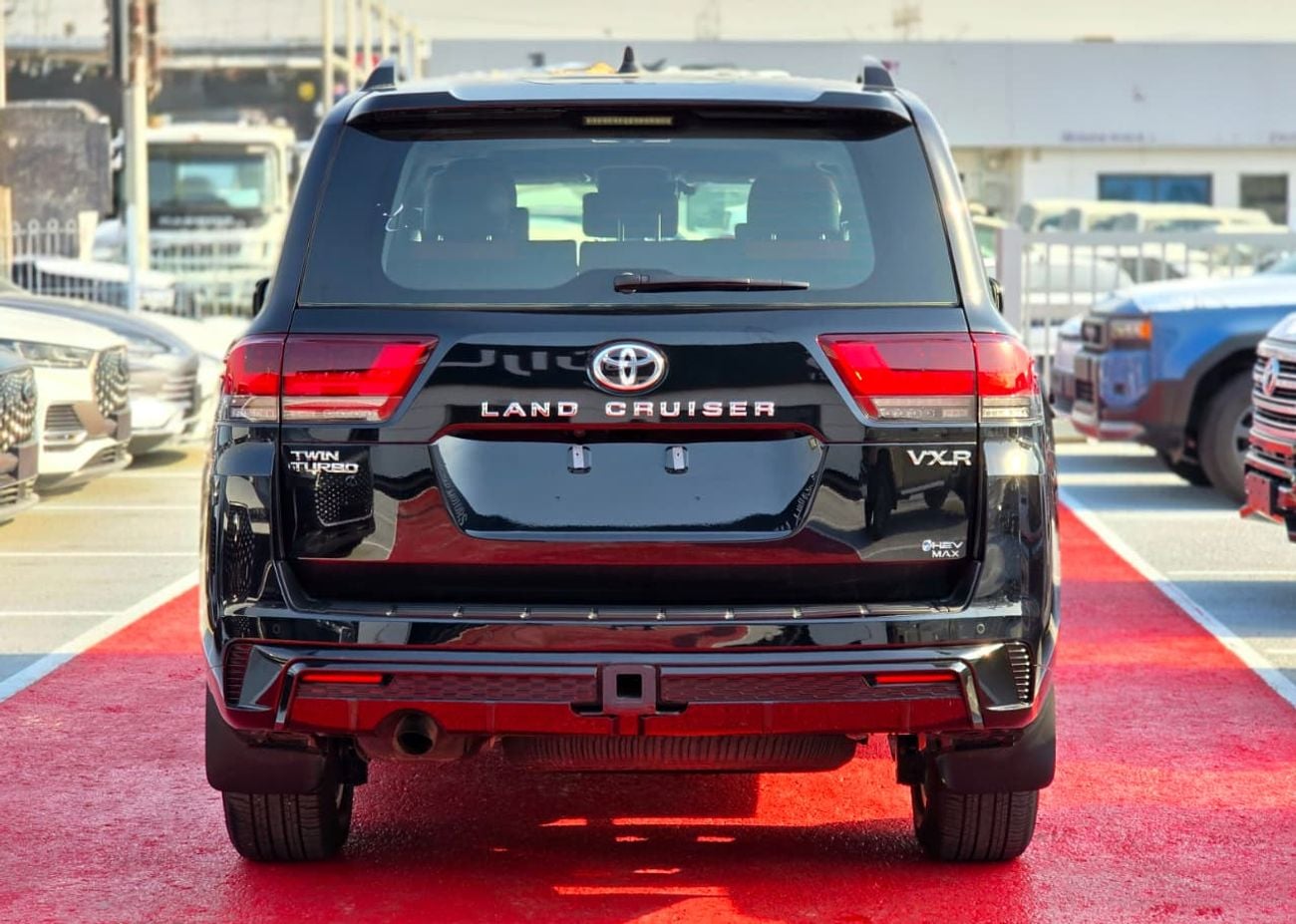 تويوتا لاند كروزر VXR
