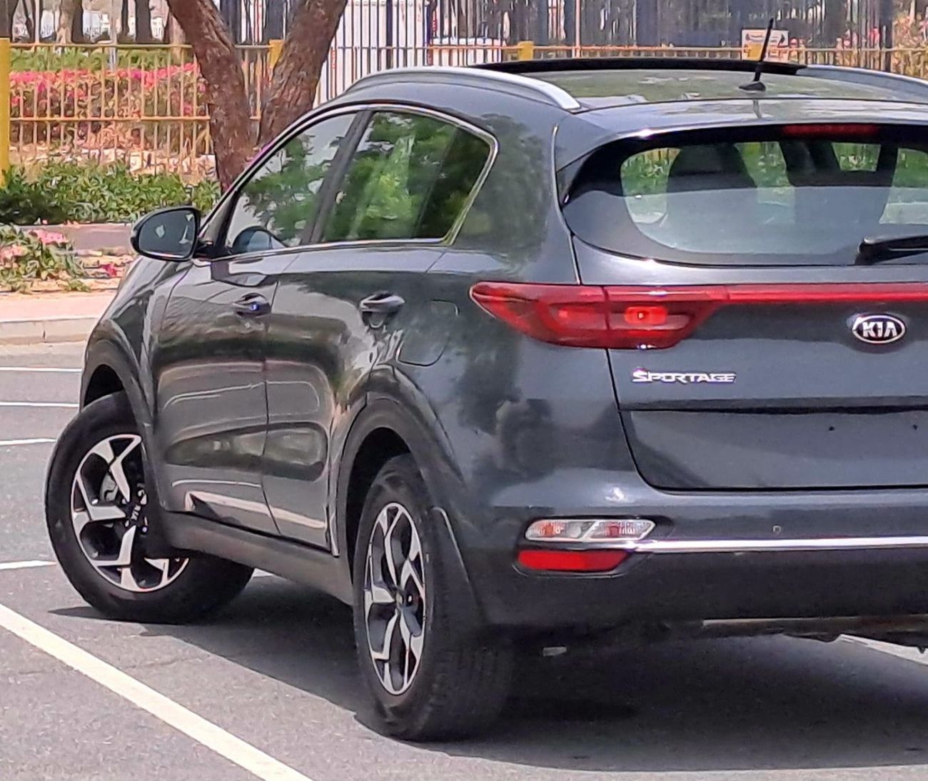 Kia Sportage LX 1.6L FWD 830-Monthly l GCC l 1.6L, Panoramic, Cruise l Accident Free