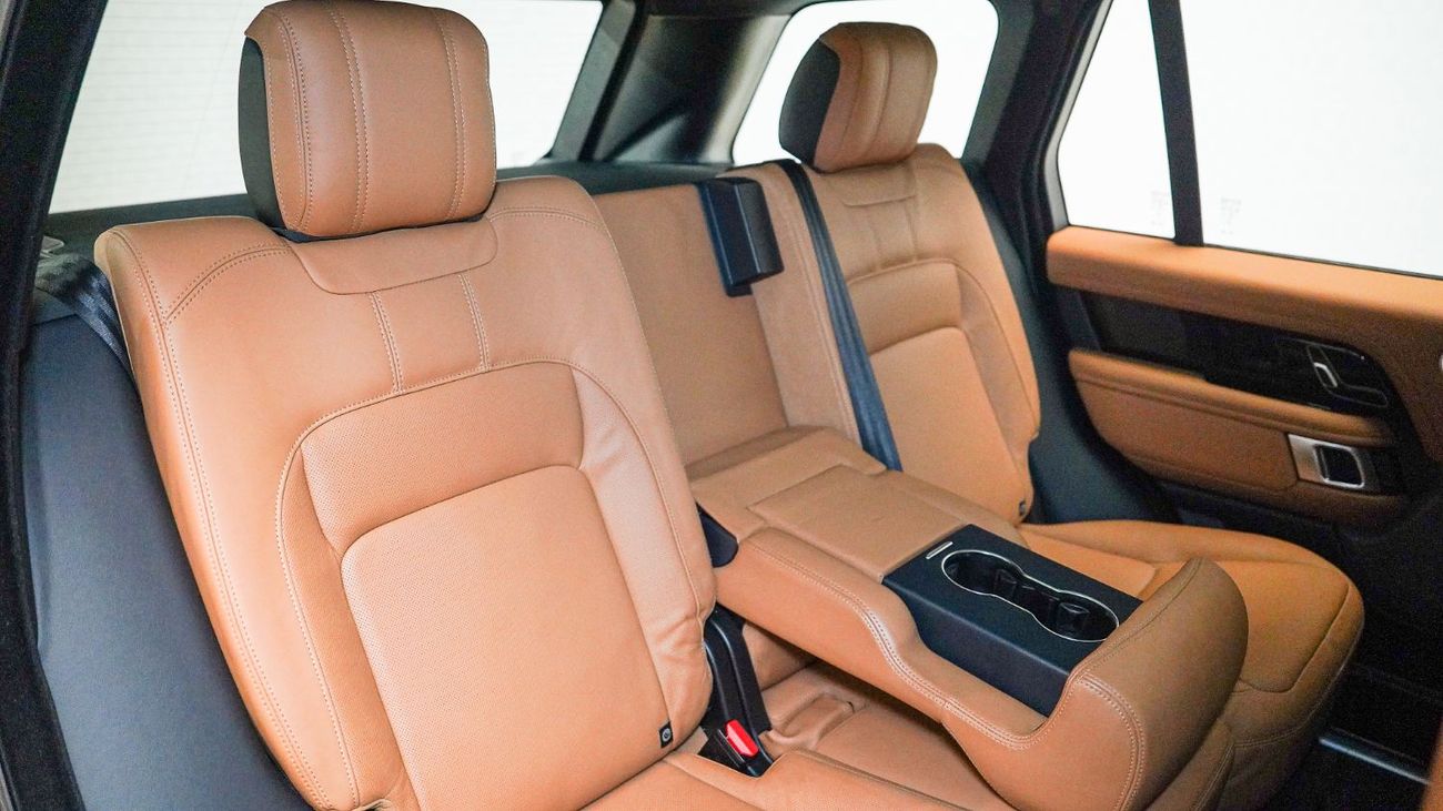 Land Rover Range Rover Vogue SE 5.0L | AED 3,733 PM | Up to 3 Years Warranty | GCC