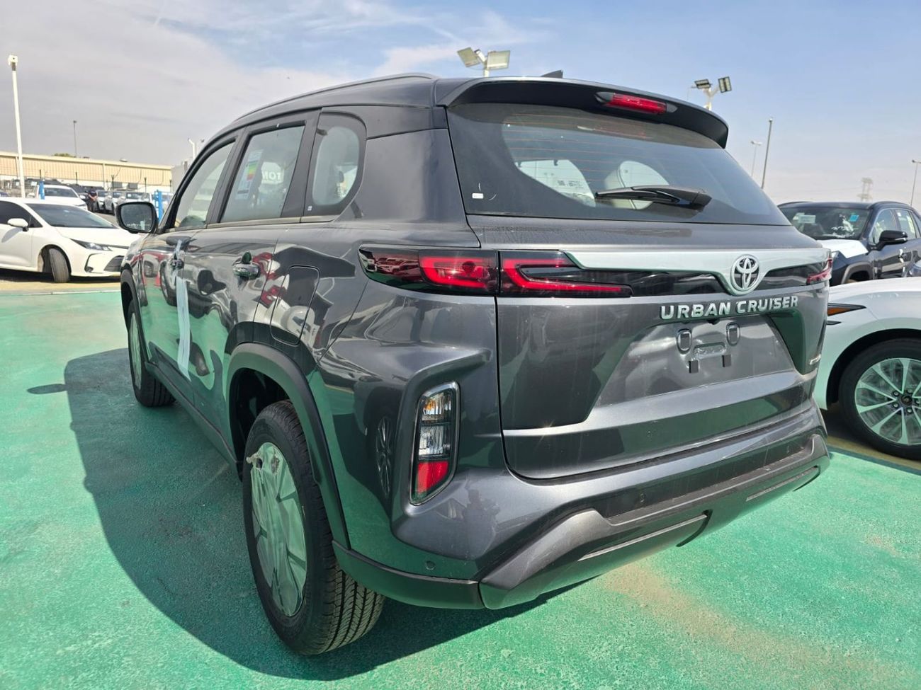 تويوتا أوربان كروزر 1.5L PETROL, FULL OPTIONS, GCC, 2025