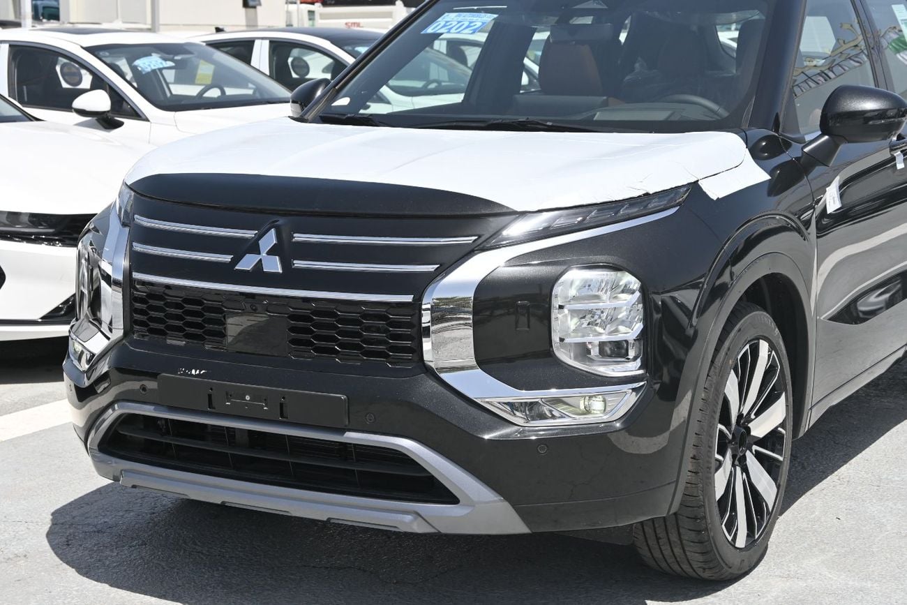 ميتسوبيشي آوتلاندر Mitsubishi Outlander P-Line, 2.5L Petrol 4WD, Model 2026, Color Black