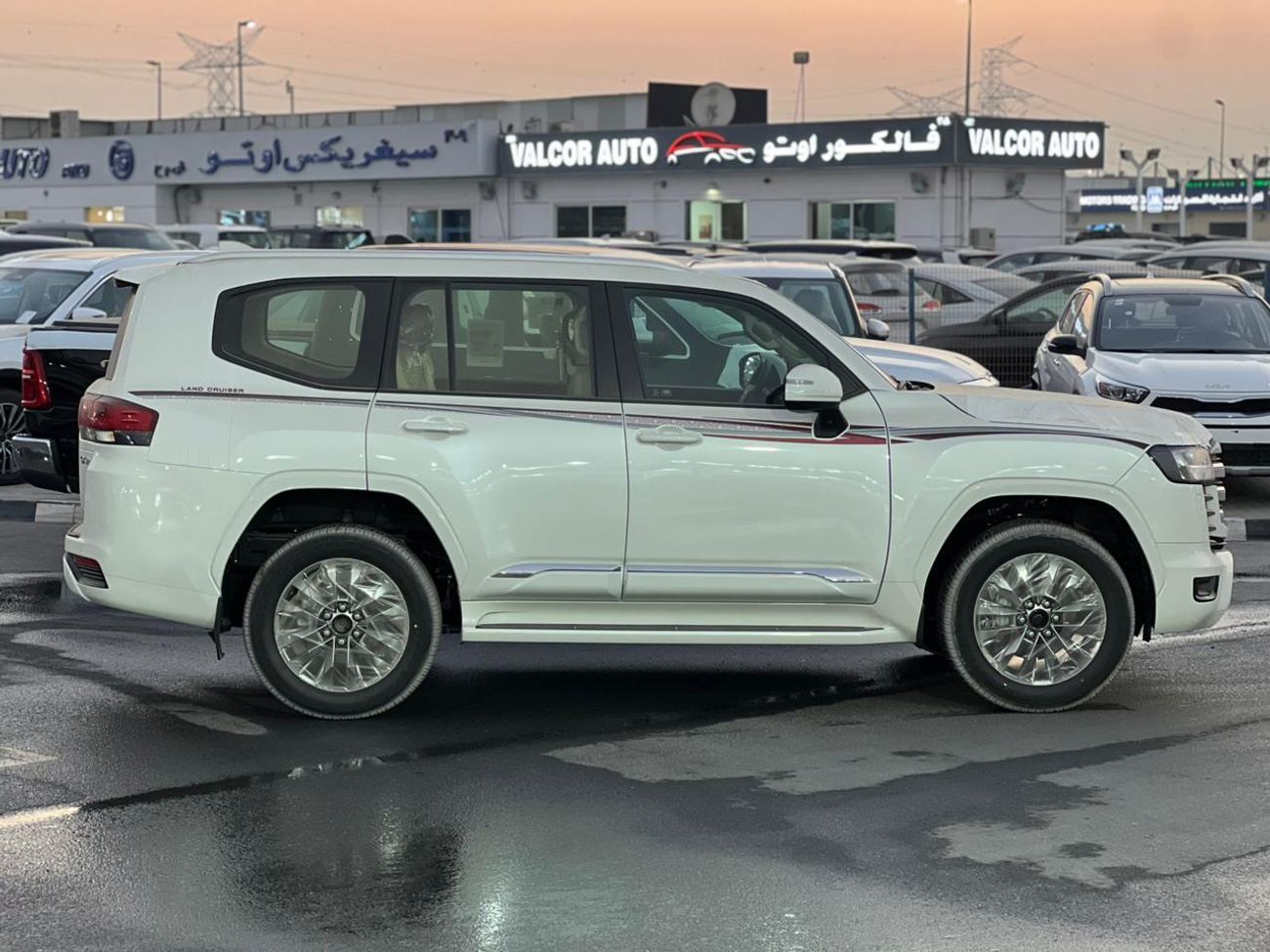 تويوتا لاند كروزر EXPORT ONLY - 2025 LC300 GXR 4.0L