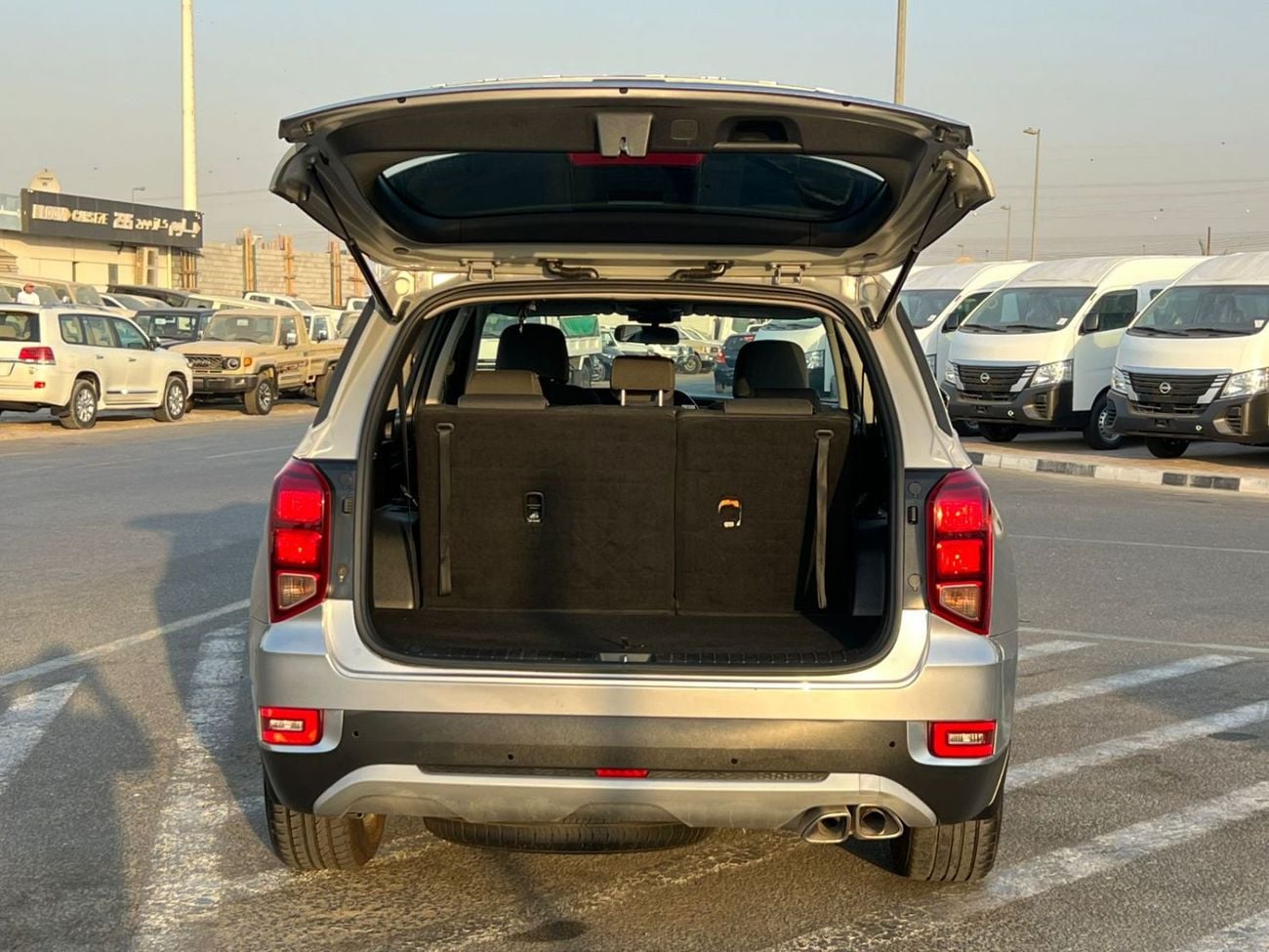 Hyundai Palisade 2022 Hyundai Paliside Gcc specs - 3.5L V6 -AWD 4x4 - Rear Camera & Sensor  - 7 Seater