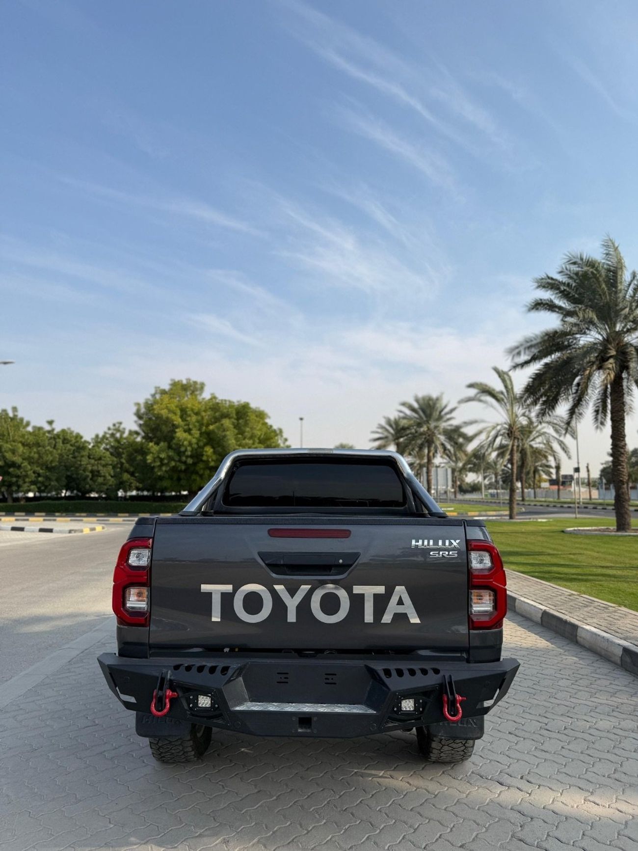 تويوتا هيلوكس SR5 export from Australia