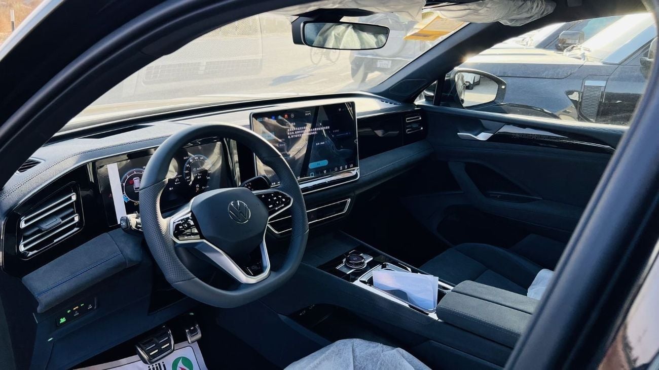 فولكس واجن تيجوان R-Line 2.0L