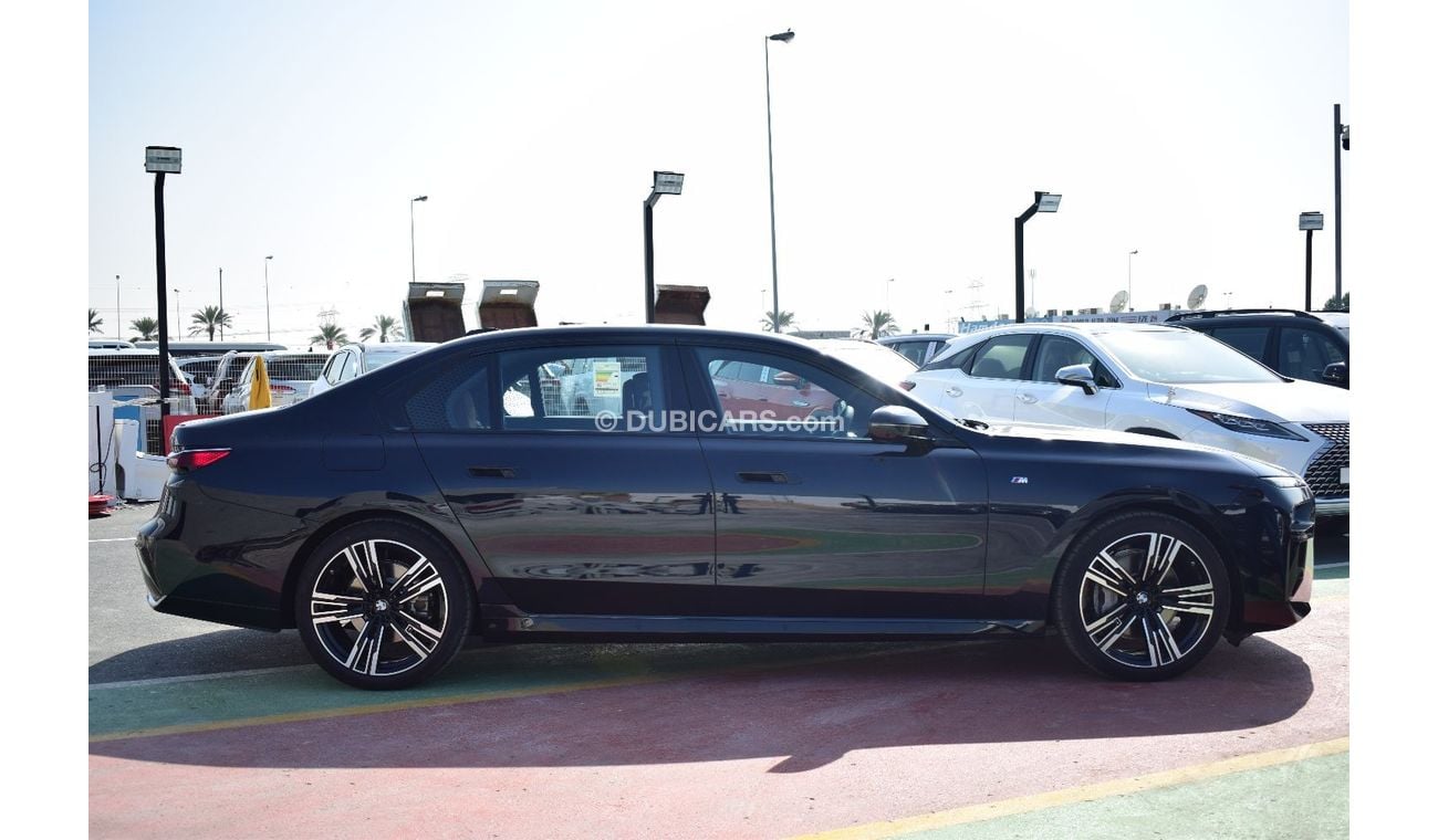 BMW 740Li 2023 BMW 740i 3.0L Petrol