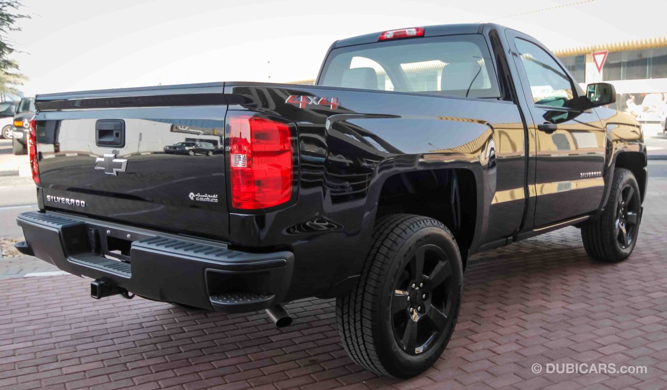 Chevrolet Silverado Black Edition