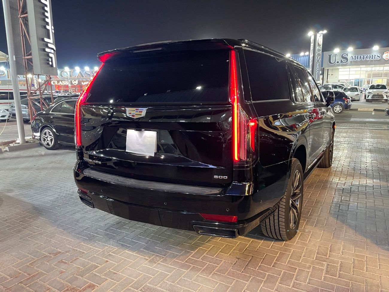 Cadillac Escalade Sport 6.2L 4WD