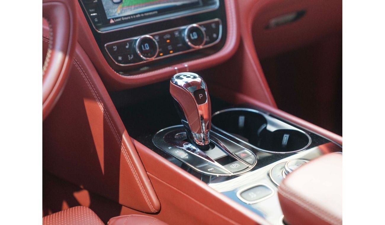 بنتلي بينتايجا W12 Mulliner