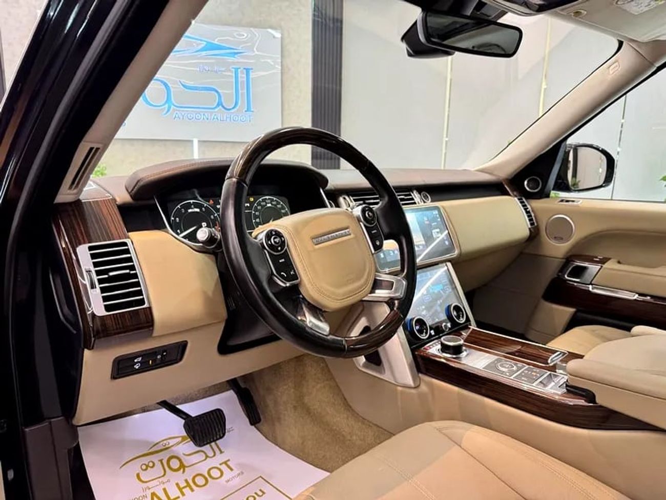 لاند روفر رينج روفر AUTOBIOGRAPHY SUPERCHARGED RR VOGUE V8 ||TOP RANGE F.S.H || GCC || FREE ACCIDENTS