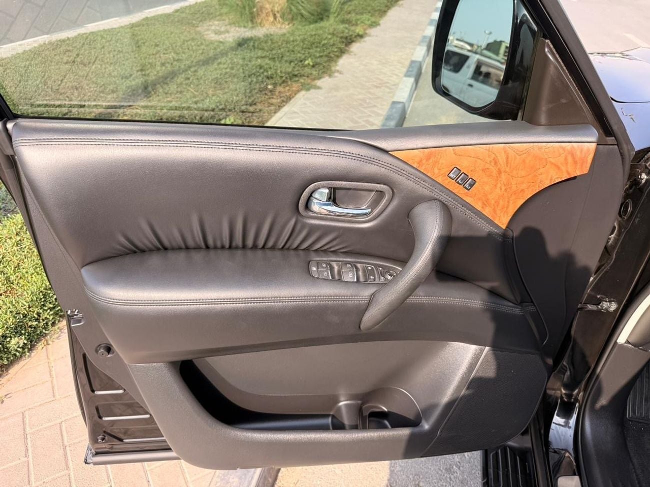 نيسان أرمادا SL full option Sunroof