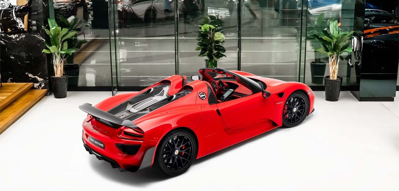 بورش 918 سبايدر 4.6L V8 N/A engine + Emotor