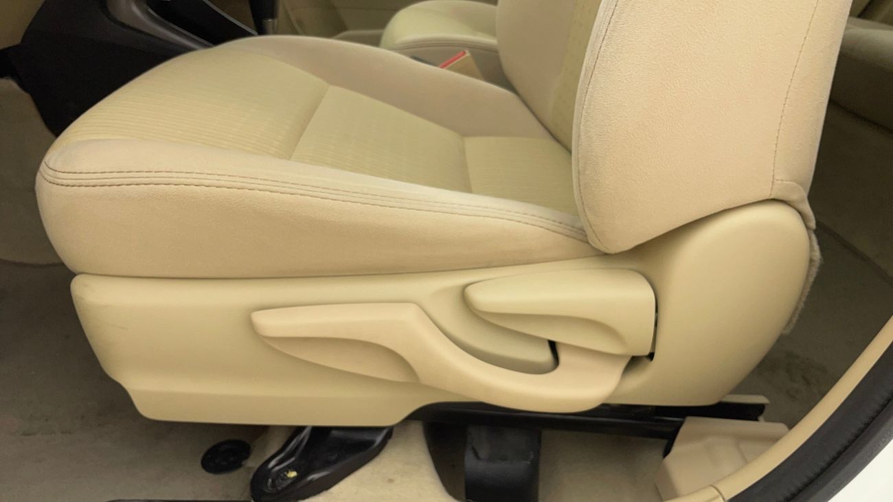 تويوتا يارس SE 1.5 | بدون دفعة مقدمة | اختبار القيادة في المنزل