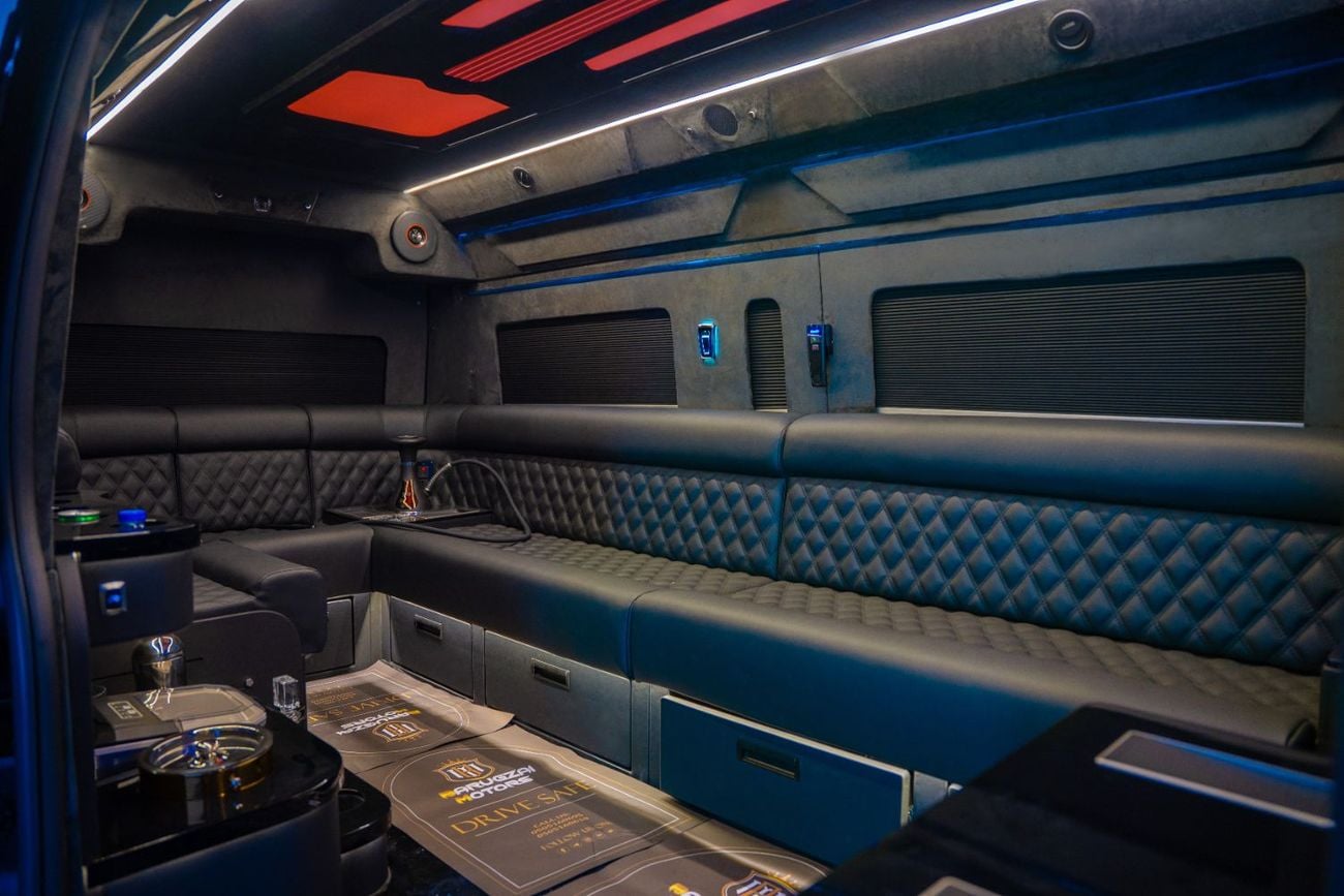 Toyota Hiace Party Van built by Barugzai