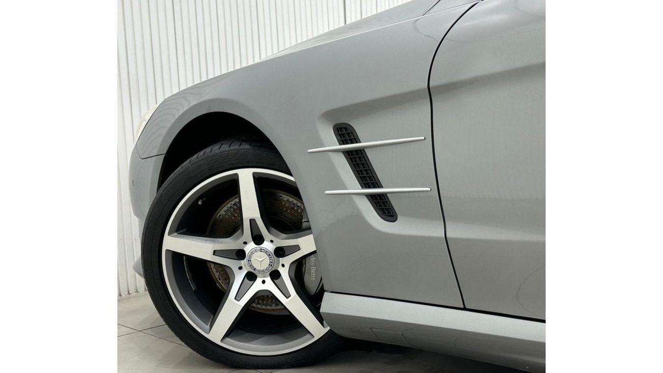 Mercedes-Benz SL 500 Std 2013 Mercedes Benz SL500, Service History, Excellent Condition, GCC