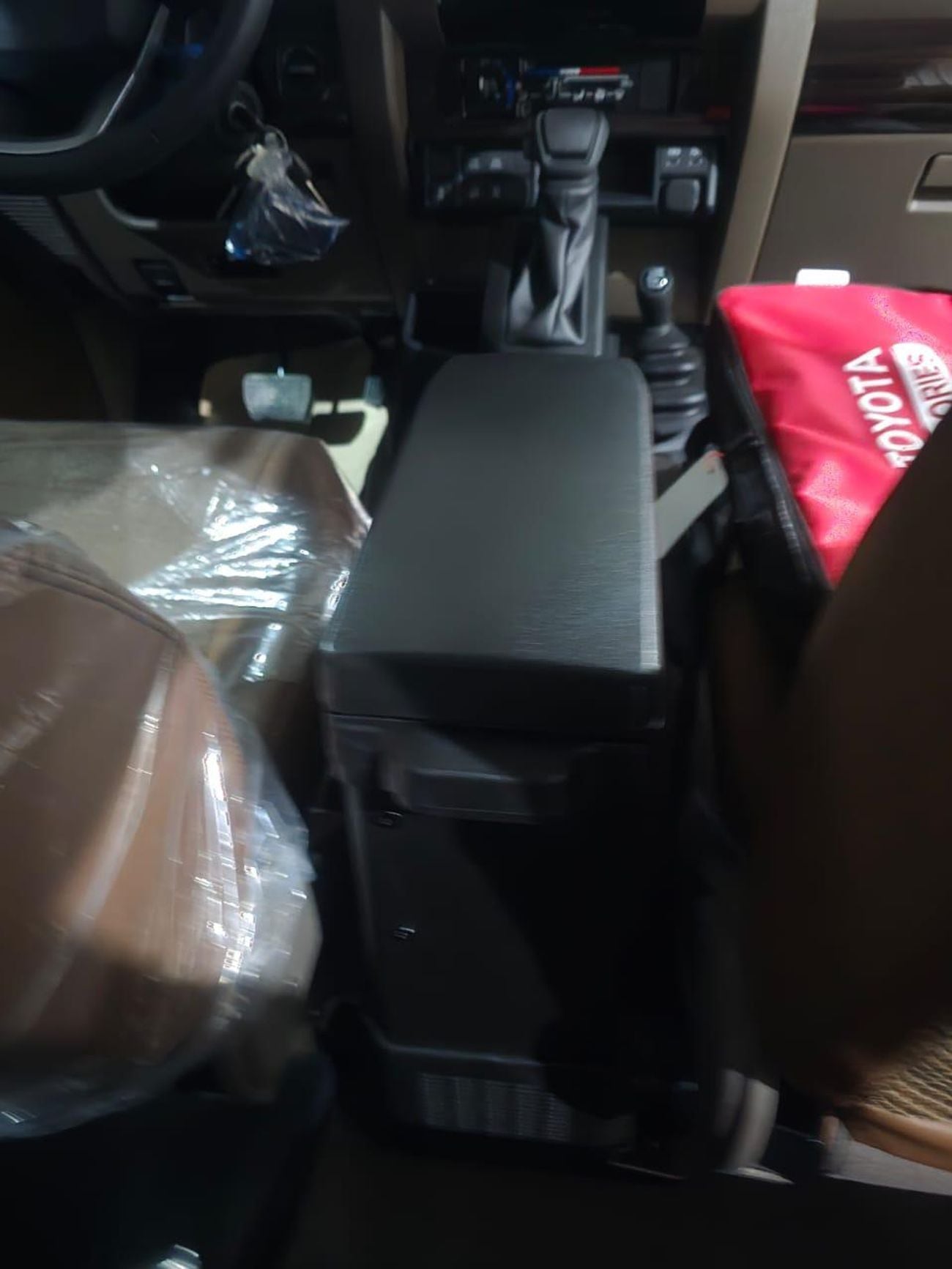 تويوتا لاند كروزر 70 4.0 Petrol A/T Full Option