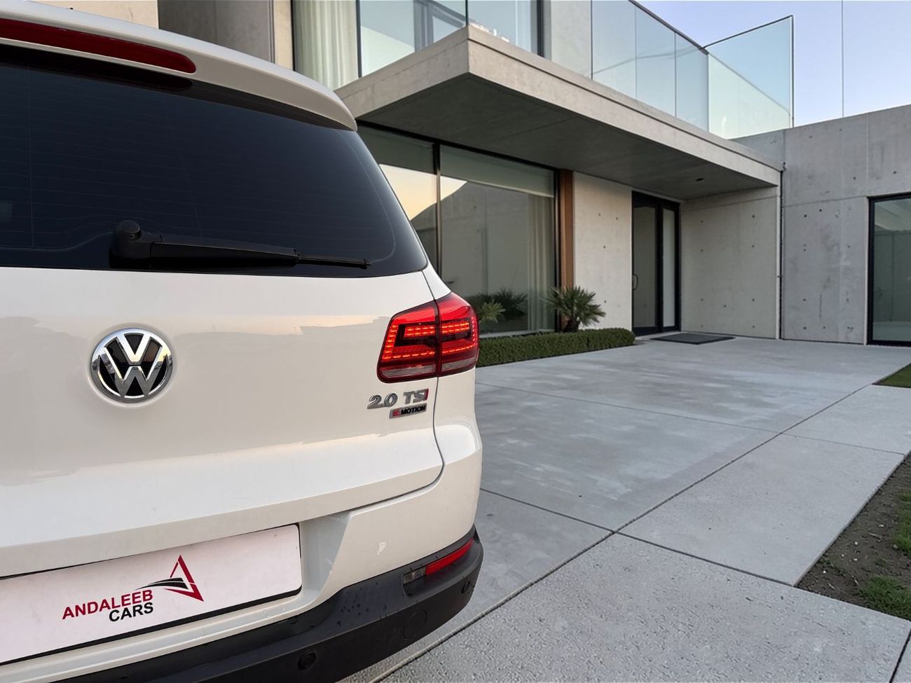 فولكس واجن تيجوان 2.0 TSI Elegance