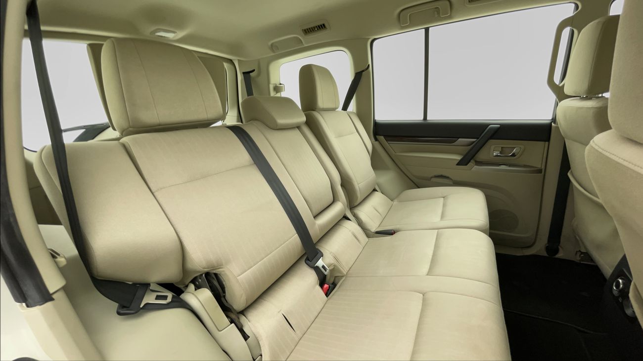 Mitsubishi Pajero GLS MIDLINE 3 | Zero Down Payment | Home Test Drive