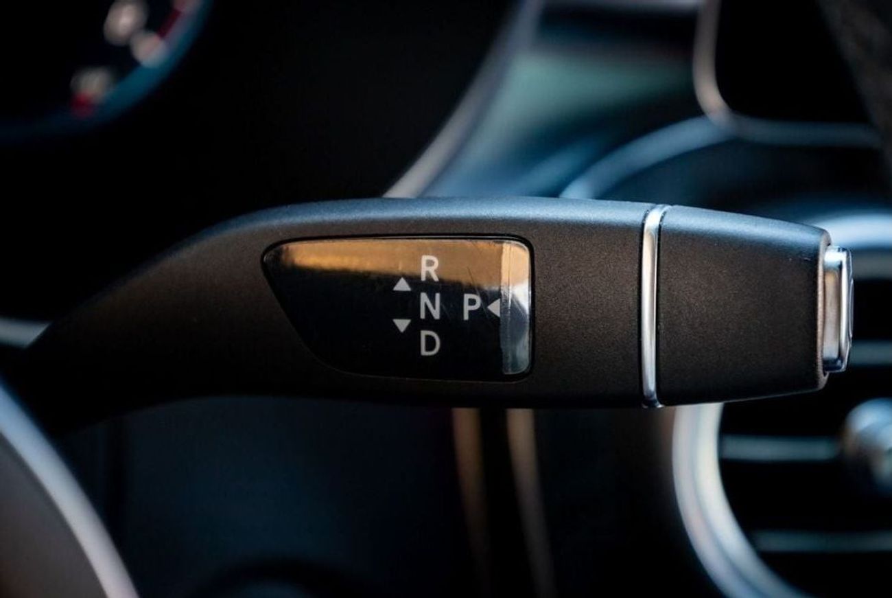 مرسيدس بنز C 200 Mercedes-Benz C200 AMG 2021 GCC under Agency Warranty with Flexible Down-Payment.