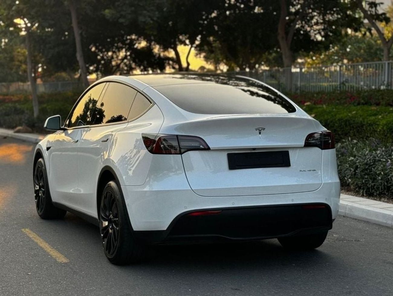 تسلا موديل Y LONG RANGE DUAL MOTOR