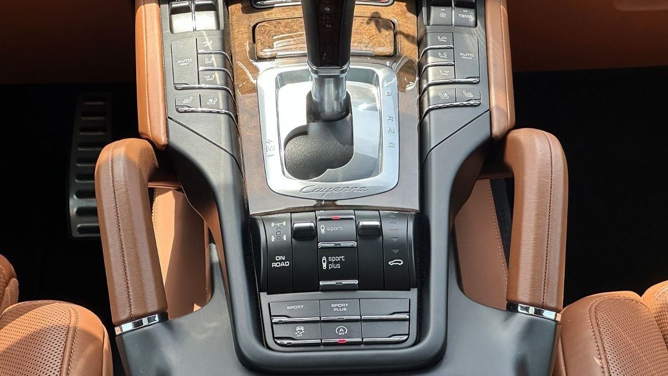 Porsche Cayenne S Platinum Edition 2018 GCC Full Service History