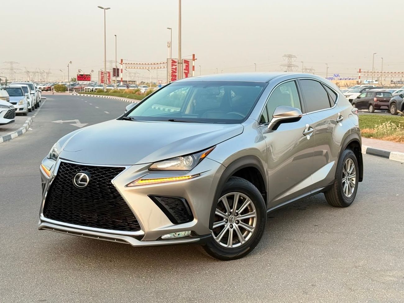 لكزس NX200t STD (NON GCC)