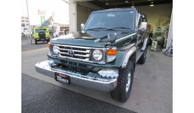 Toyota Land Cruiser HZJ76K