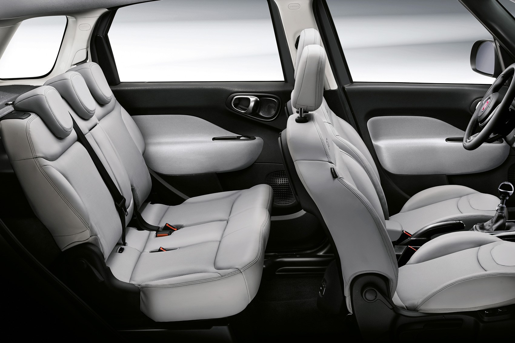 Fiat 500L interior - Seats