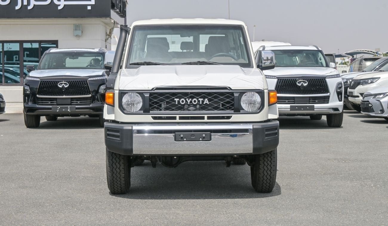 Toyota Land Cruiser 70 LC76 4.5 V8 - STD - E